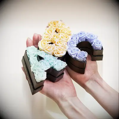 Mini letter-shaped rose boxes maid of honor proposal gift