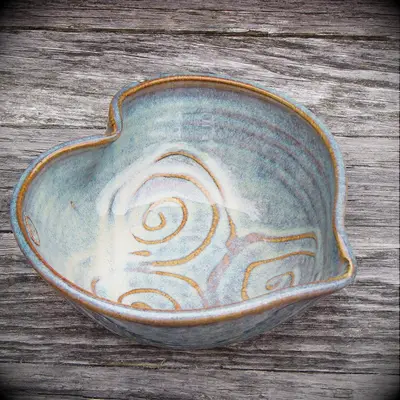 Heart-shaped bowl
