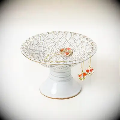 Jewelry holder for anniversary