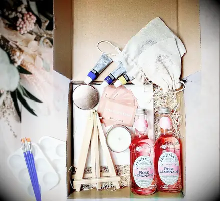 date night painting kit for your partner on valentine