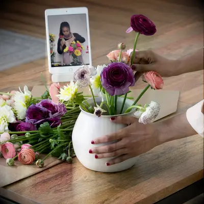 Bridesmaid gift idea virtual flower arranging class