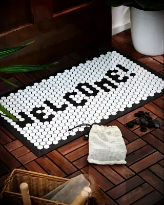 Personalize welcome mat