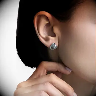 Knotted silver earrings