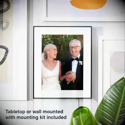 Digital photo frame