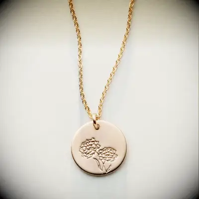 Birth flower personalized necklace sentimental gift for girlfriend