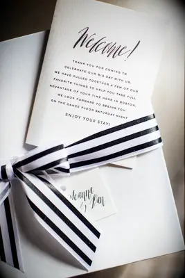 Personalized wedding welcome note. 