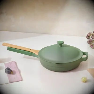 Cooking pan engagement gift idea from parents