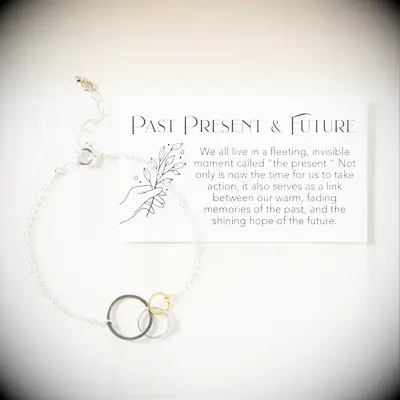 Symbolic bracelet for anniversary gift