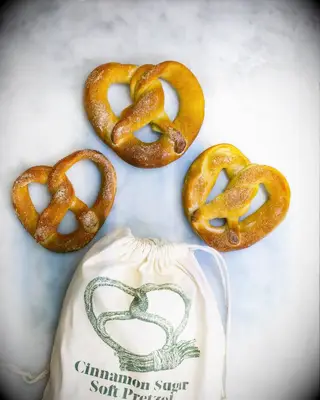 Pretzel baking kit gift