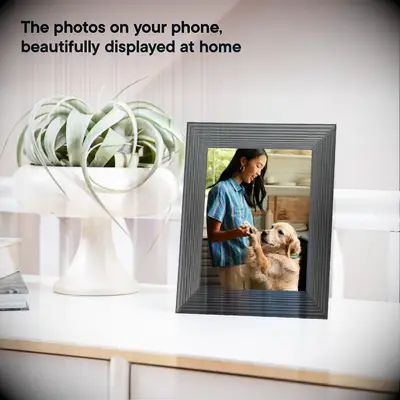 Digital photo frames
