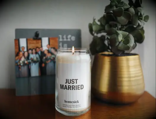 Homesick Just Married candle bride gift from the maid of honor