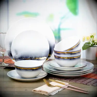 Porcelain dinnerware set