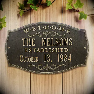 Custom welcome plaque