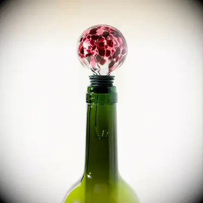 Glass wine bottle stopper