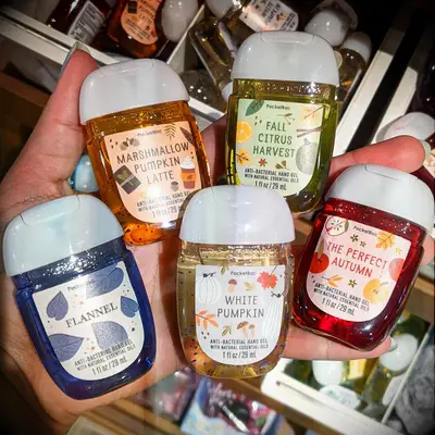 Fall-scented hand sanitizers fall wedding favors