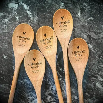 Personalized wooden spoons from Minted fall wedding favors