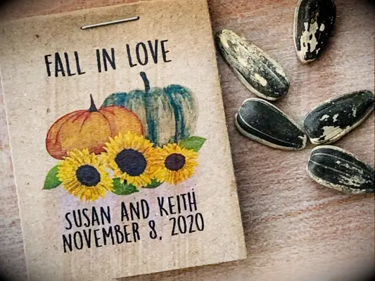 Personalized seed packets with couple