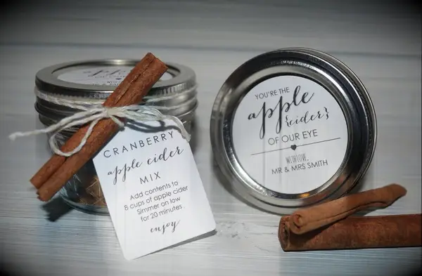 Apple cider mix fall wedding favor