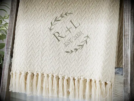 25 cadeaux pour un renouveau de vœu qui célèbre l'amour durable