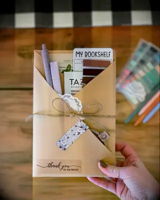 Blind date with a book gift set mother