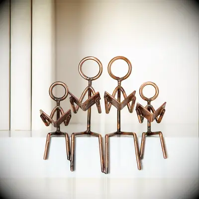 Reading family sculpture