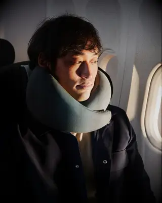 Ergonomic neck pillow father