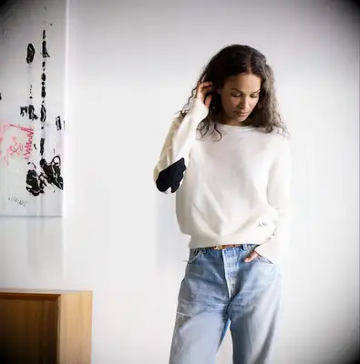 Heart-adorned sweater Valentine