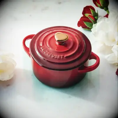 Mini dutch oven cute Valentine