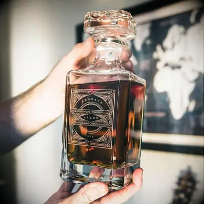 Monogrammed Decanter for your groomsmen gifts