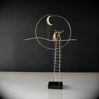 Gorgeous romantic bronze sculpture from AnnaAndreadi on Etsy