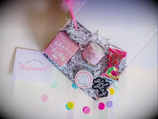 Happy Box bridesmaid proposal box