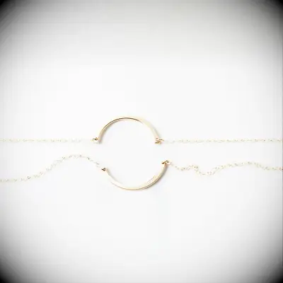 Half-circle matching couples necklaces