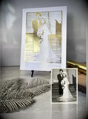 Gold foil portrait from IBeeGifts on Etsy for your parents