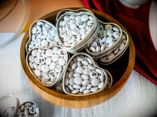 Personalized M&M edible wedding favors