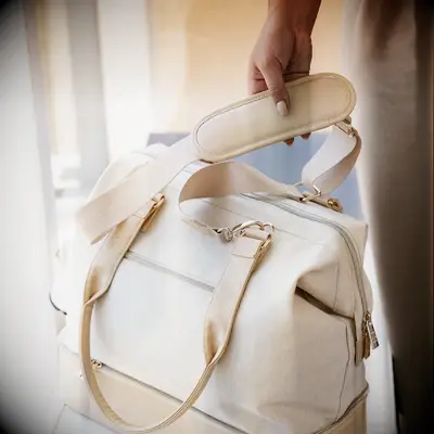 Béis weekender bag bridal shower gift