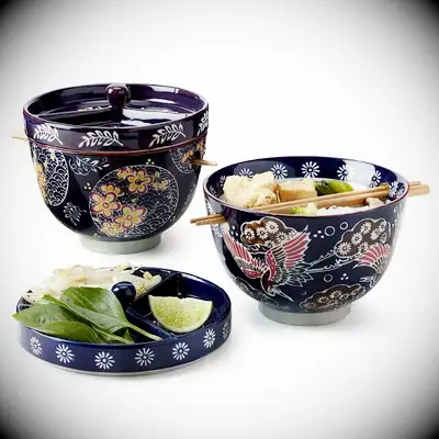 Porcelain noodle bowls