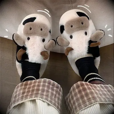 Novelty cow slippers funny Valentine
