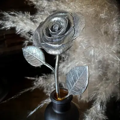 Tin rose anniversary gift