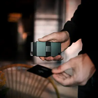 Ekster aluminum cardholder tin anniversary gift