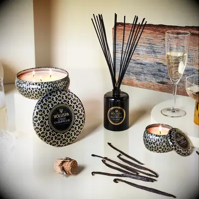 Volupsa three-wick tin candle anniversary gift