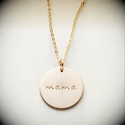 Mama gold necklace