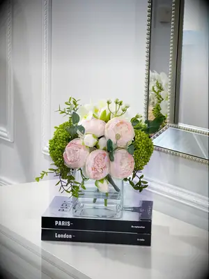 Artificial silk flowers anniversary gift