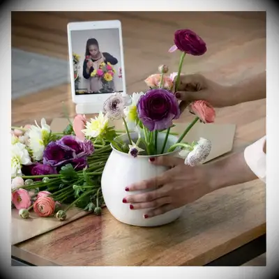 Floral arrangement class for the best wedding gift