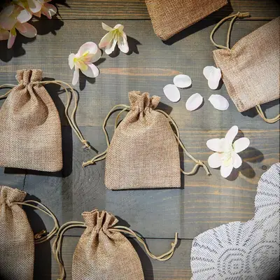 Burlap bag favor