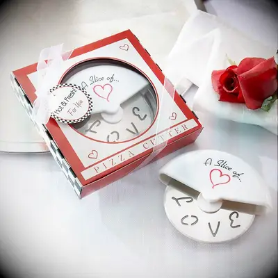 Love themed pizza cutter