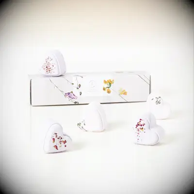 Heart-shaped shower steamers mother