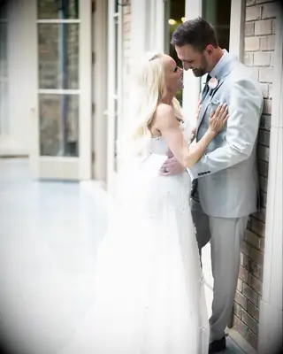 Kristin Chenoweth and Josh Bryant on their wedding day