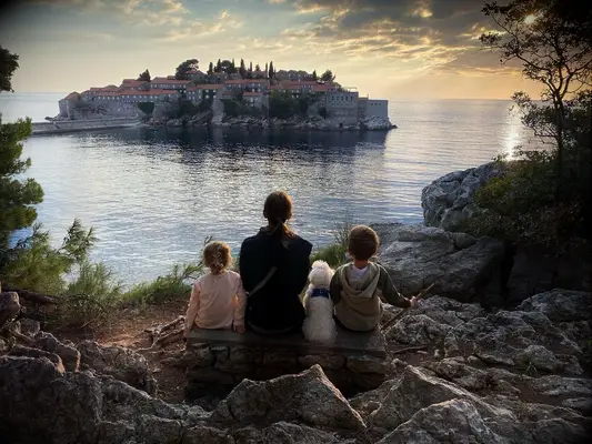 Jelena Djokovic with children