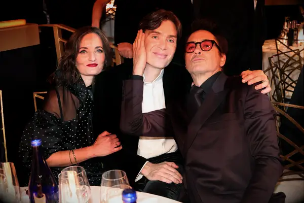 Cilian Murphy, his wife Yvonne McGuinness, and Robert Downey Jr. at the Golden Globes
