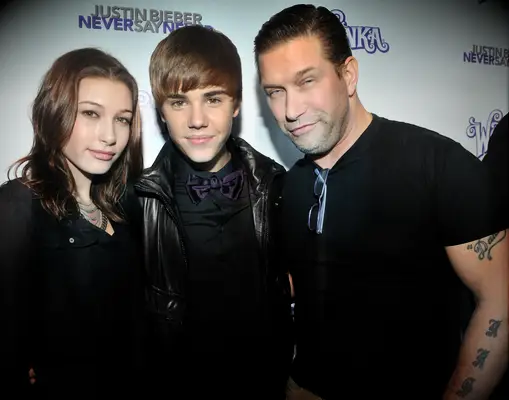 Justin Bieber and Hailey Baldwin meet in 2009. 